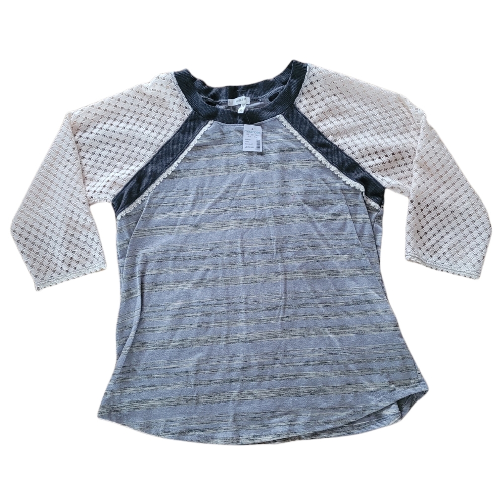 ⭐️3 for $15 Sale⭐️ NWT Maurices Lace Eyelet Sleeve Striped 3/4 Sleeve Blouse